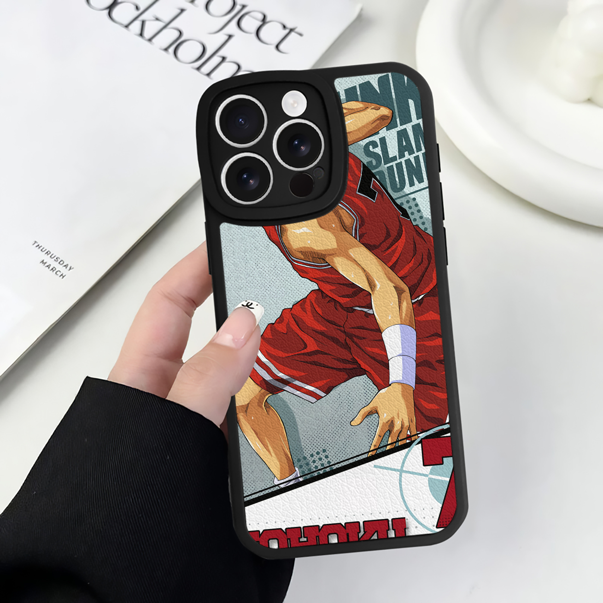 （画像用） SLAM DUNK／スラムダンク 【iPhone 16シリーズ対応】シリコンスマホケース（レザー調） 材質：シリコン